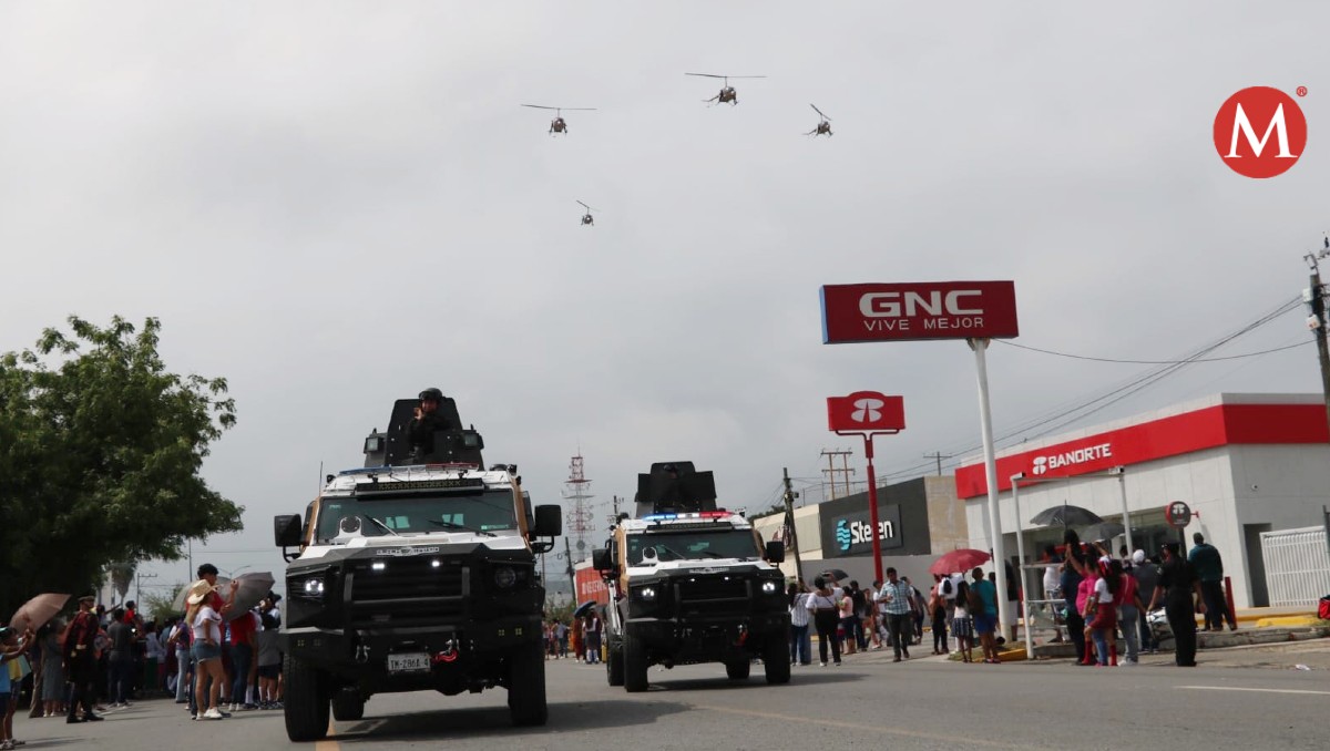Guardia Estatal en desfile del Día de la Independencia en Ciudad Victoria, Tamaulipas