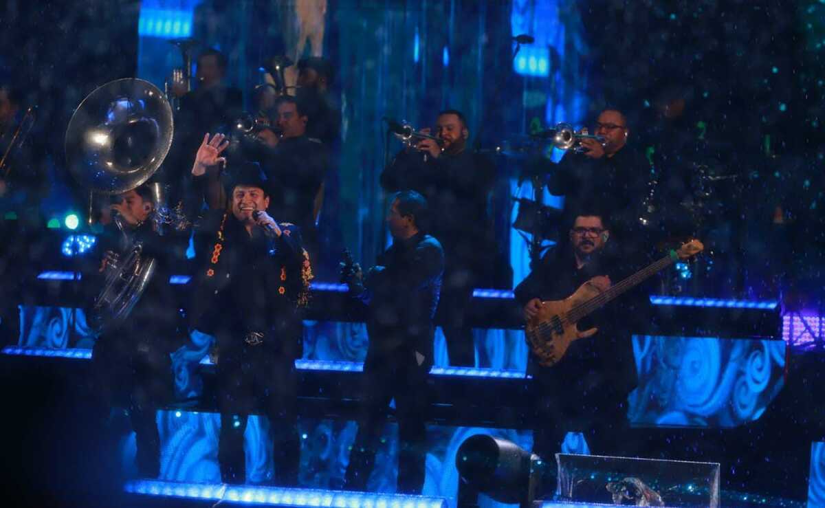 Julión Álvarez durante fiestas patrias en Pachuca. (Jorge Sánchez)