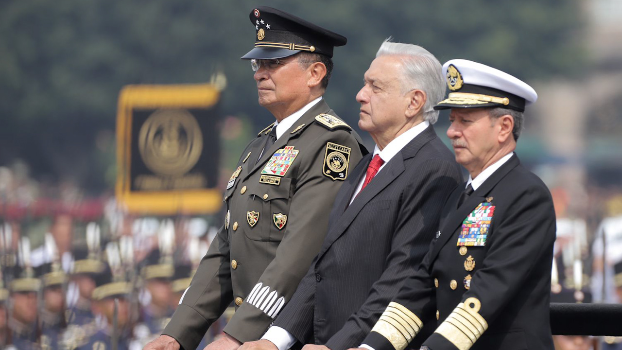 Luis Cresencio Sandoval destaca el apoyo de la Sedena en la construcción de obras prioritarias