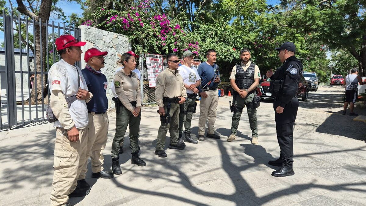 Rescatan a tres personas extraviadas al interior de la barranca de Huentitán (Especial)