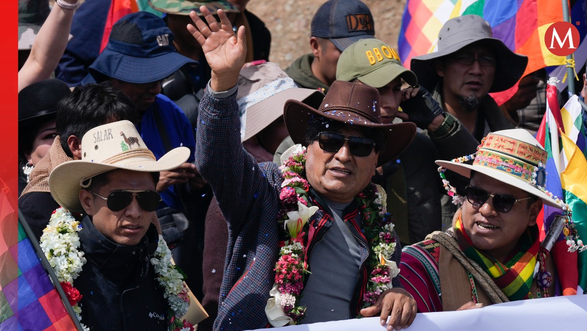 Evo Morales convocó a la marcha para criticar al presidente en funciones. | AP