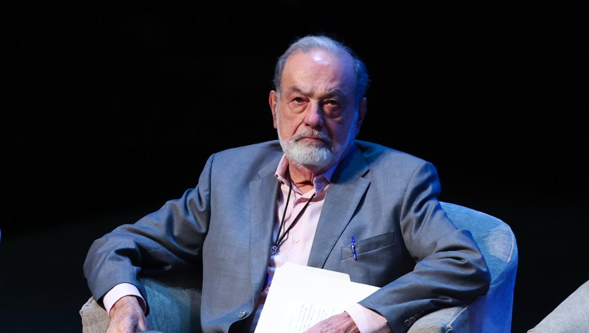 Carlos Slim en su participación durante el panel Arquitectura de Paz Global en la Cumbre Mundial de Premios Nobel en Monterrey | Jorge López