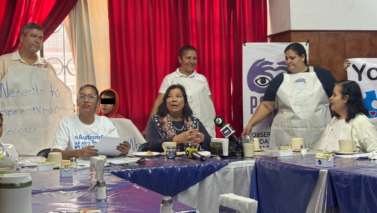 Exigen acceso a educación para niño con autismo en Jalisco (Diana Barajas)