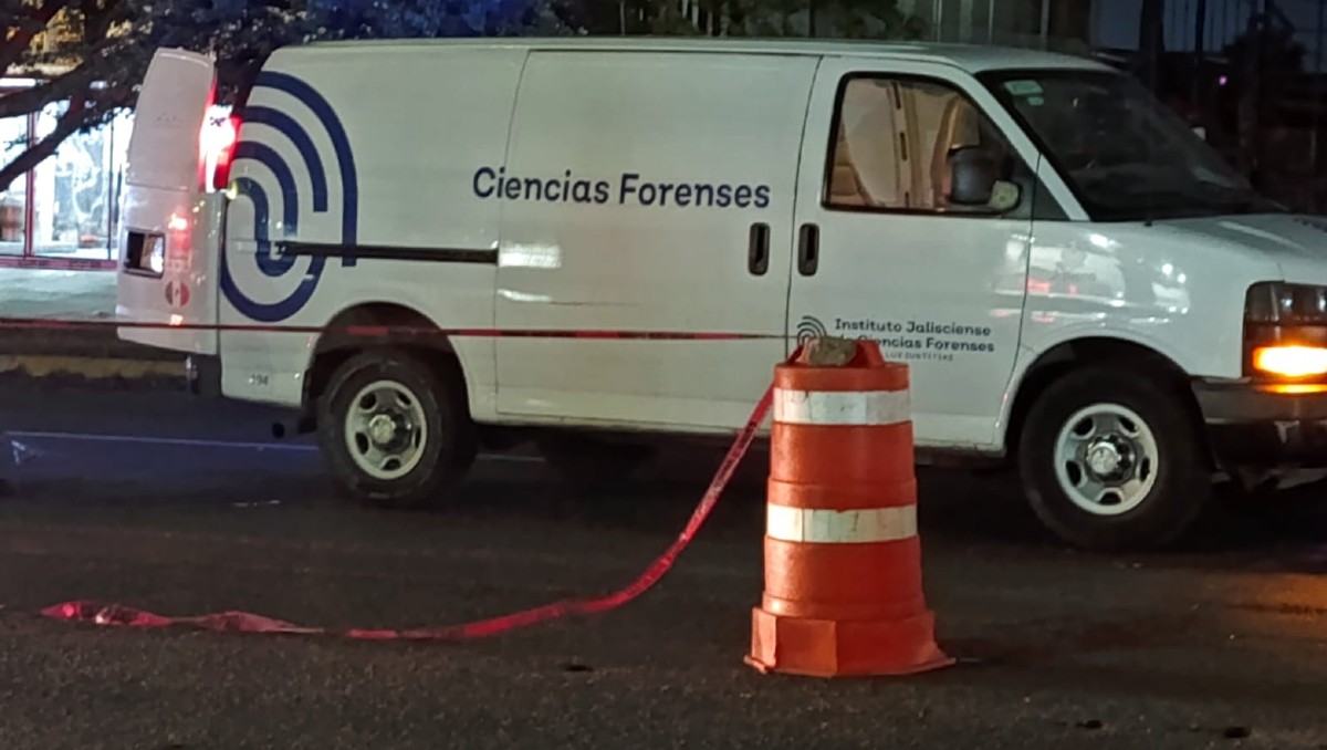 Forense acude a lugar de atropellamiento en El Salto, Jalisco (Vicente Torres Alfaro)
