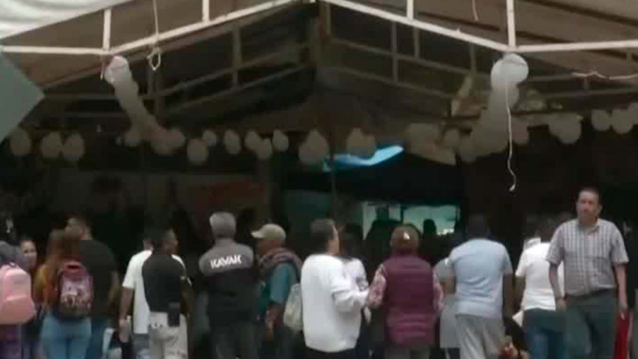 Velan los cuerpos de las seis personas que perdieron la vida tras deslave en Naucalpan