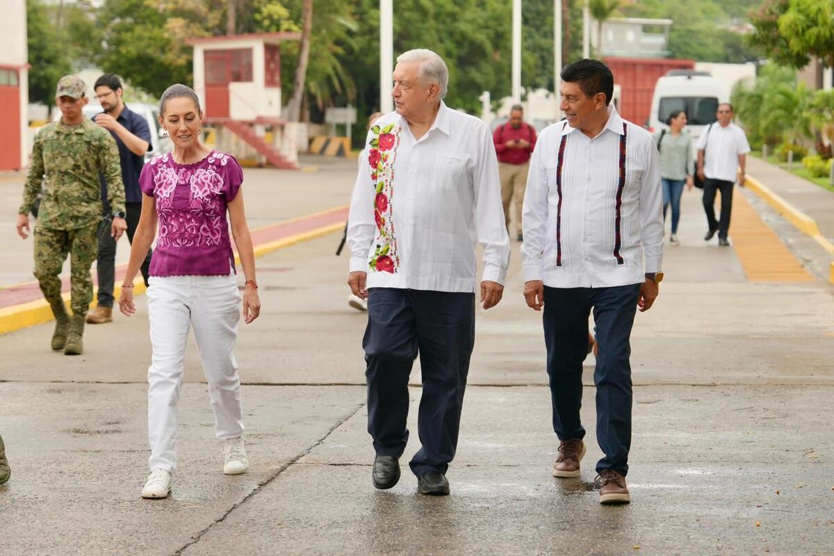 AMLO, Claudia Sheinbaum y Salomón Jara en el Istmo de Tehuantepec (foto: especial)