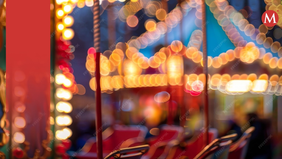 Carrito de juego mecánico se voltea en plena celebración de las fiestas patrias | FREEPIK