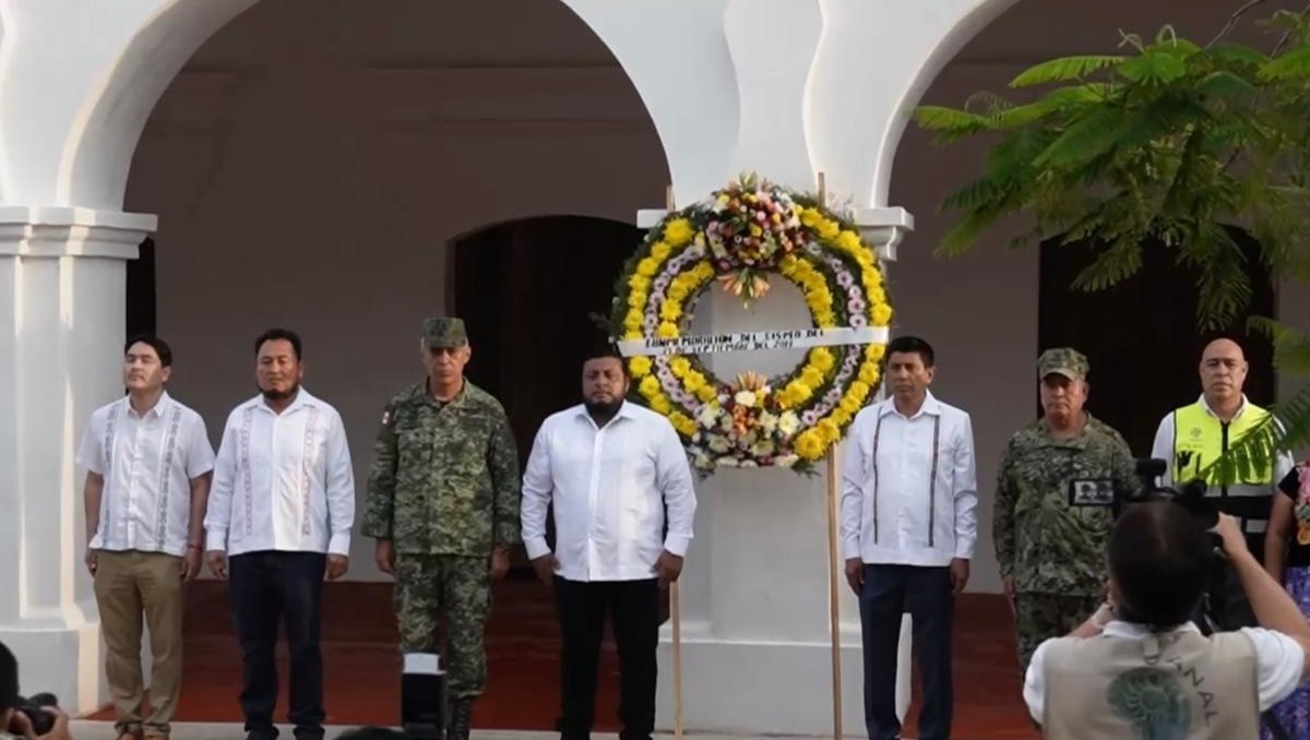 Conmemoran en Juchitán los sismos de 1985 y 2017 con entrega de Palacio Municipal reconstruido | Especial