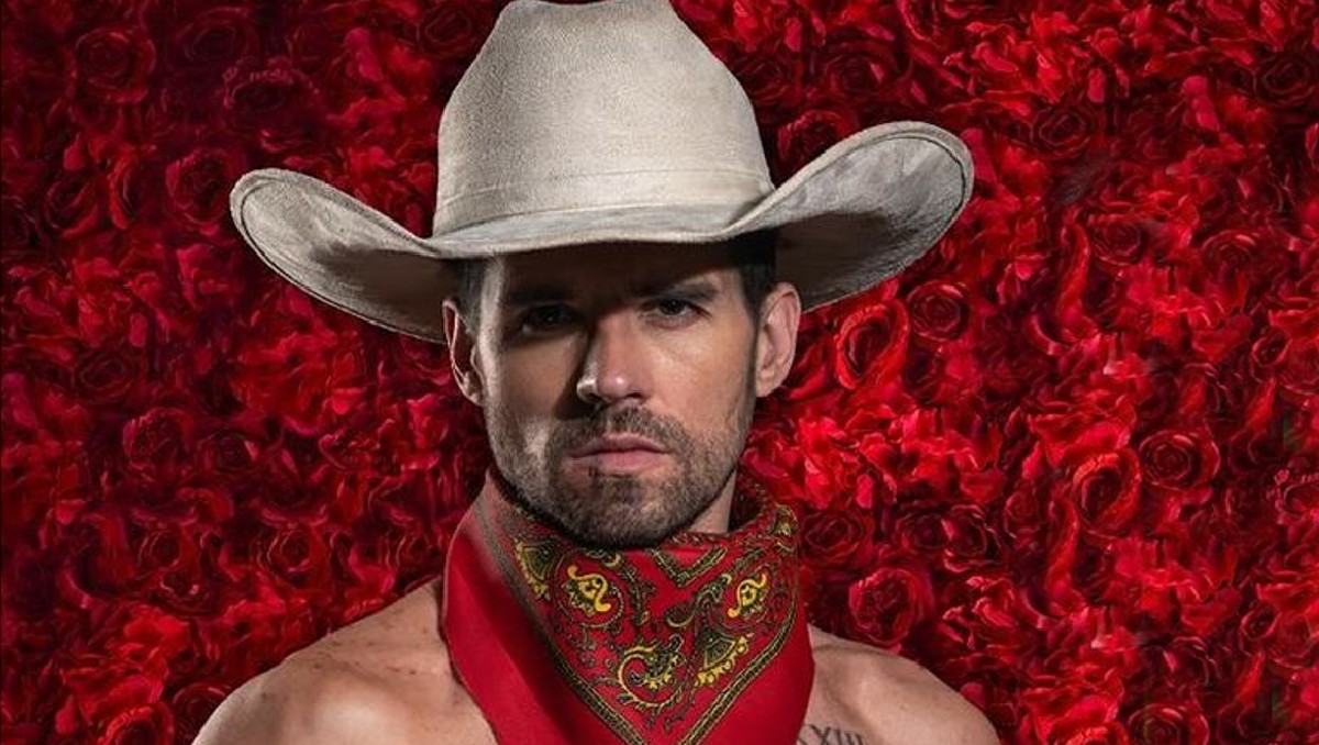 Eleazar Gómez se convierte en stripper en show Bandidos Experience. | IG @eleazargomez333