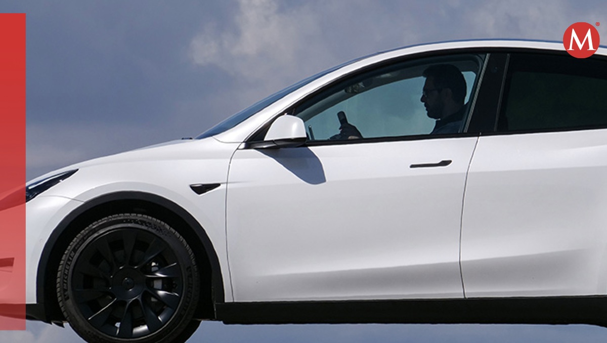 Joven vive en su Tesla | Especial