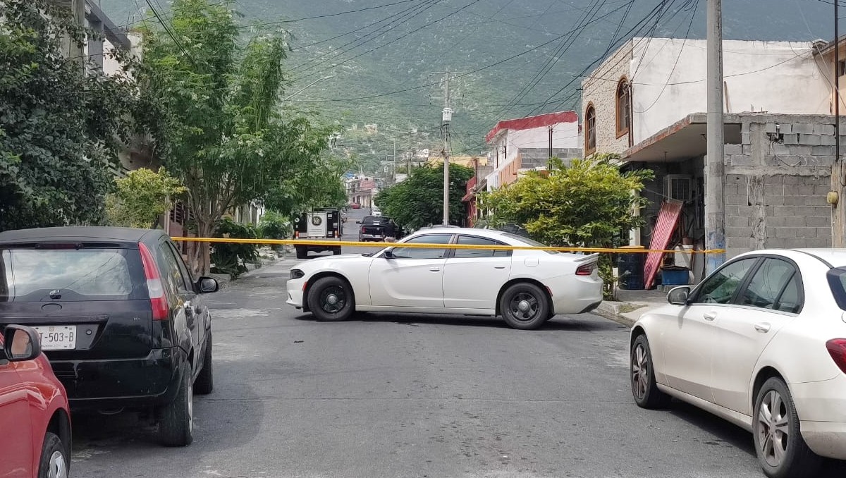 Autoridades realizan dos cateos simultáneos en los municipios de Escobedo y Salinas Victoria / Agustín Martínez