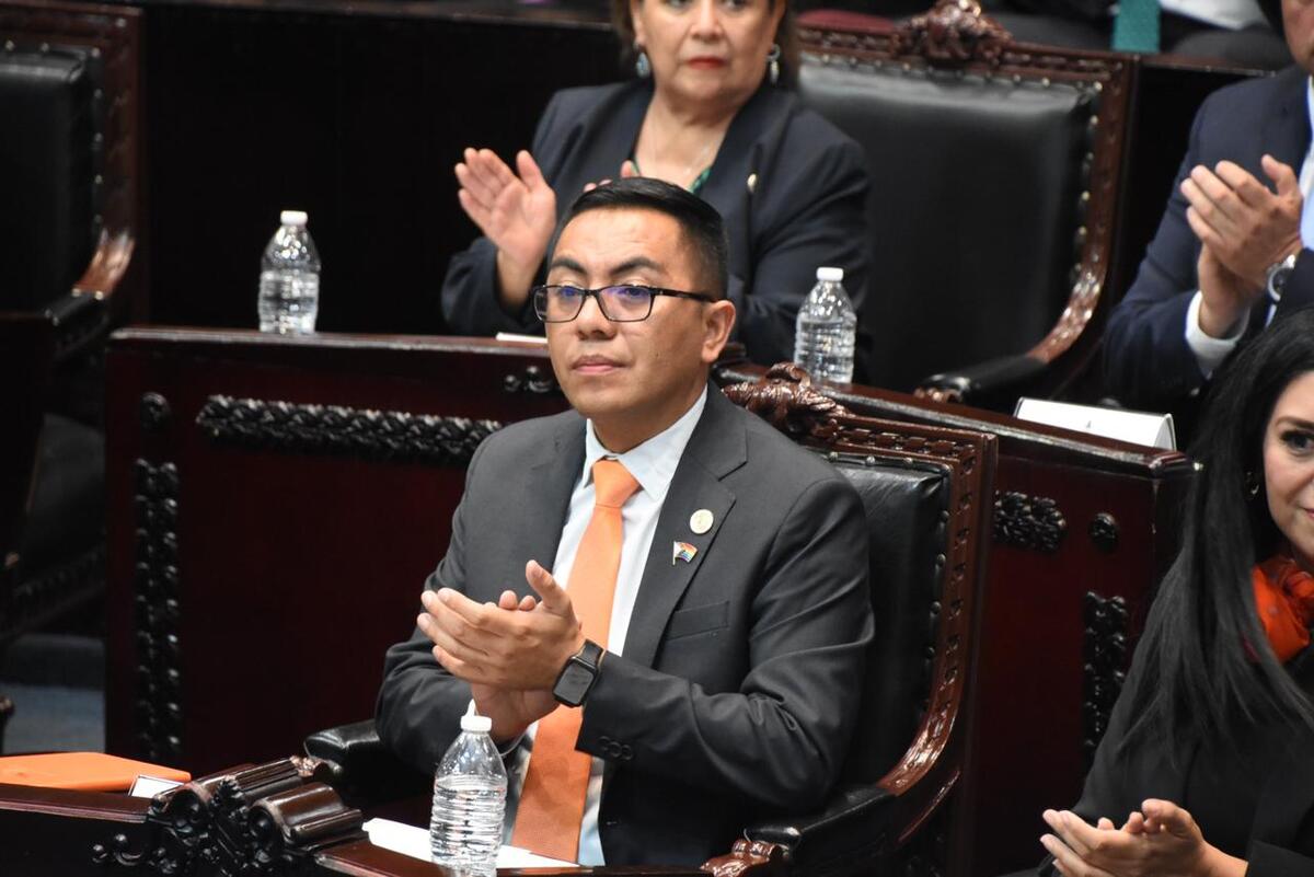 Carlos Alejandro Alcántara Carbajal, diputado no binario en Hidalgo. (Especial)