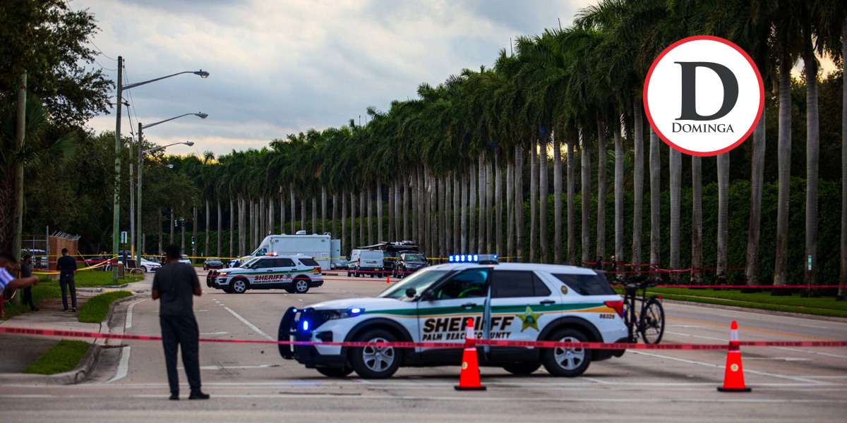 Autoridades locales y agentes del FBI en el Club de Golf Trump International de West Palm Beach, Florida. Foto The New York Times.