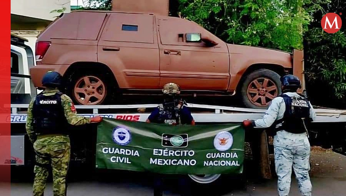 Al interior del vehículo con blindaje artesanal habían dos armas largas y 252 cartuchos útiles. | Especial