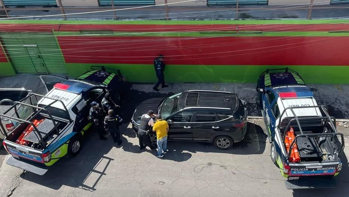 Localizan cadáveres dentro de vehículo abandonado en Puebla | Especial