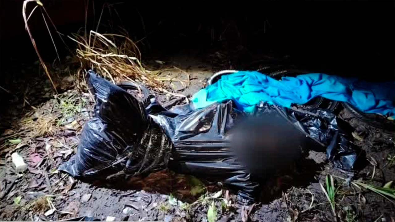 Localizaron  una bolsa negra con restos humanos sobre la carretera a Mazatlán