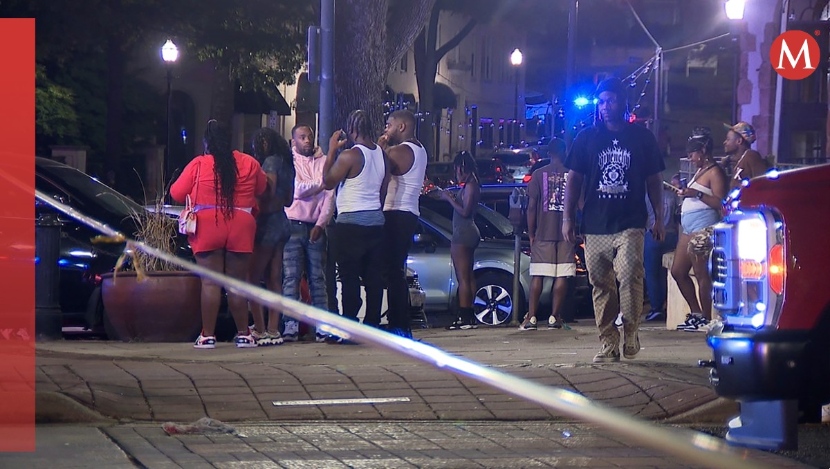 La policía acordonó la zona de Five Points South. | AP