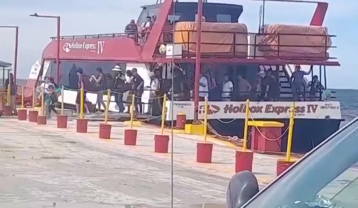 Evacuan 448 personas por tormenta tropical 'Helene' en Quintana Roo / Especial