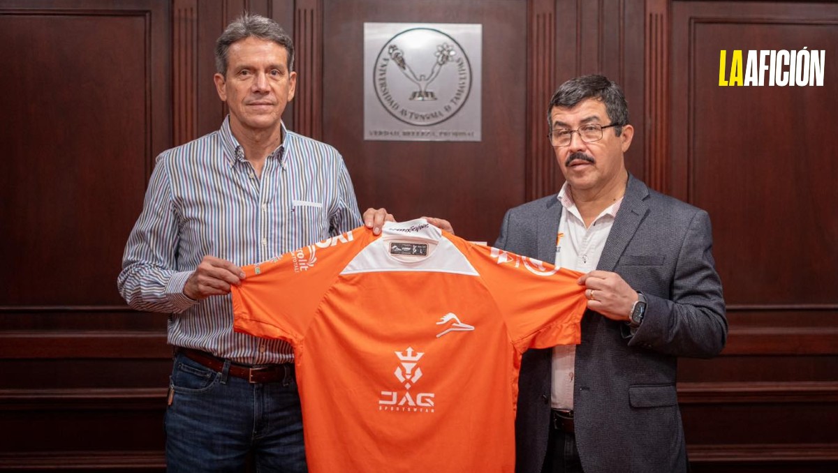 Javier Garibaldi de la Teja fue recibido por el rector de la UAT Dámaso Anaya.