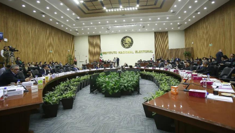 JUFED pide al Instituto Nacional Electoral respetar las suspensiones que frenan la reforma judicial