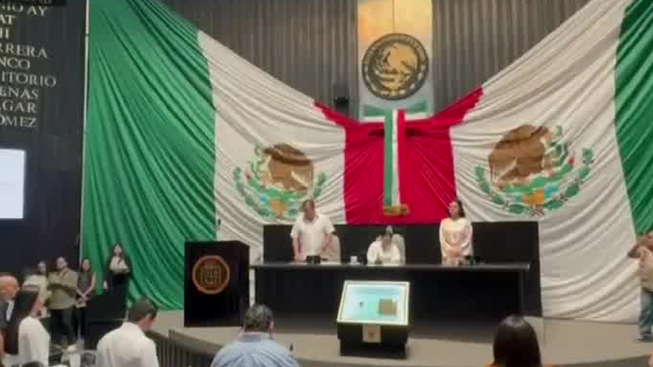 Además de los Yunes, ¿cuántos legisladores locales de oposición votaron a favor de la reforma al PJ?