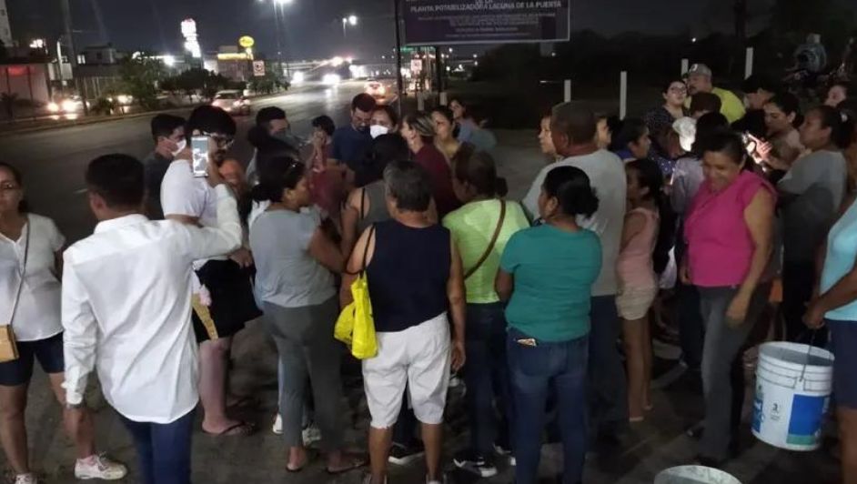 Bloquean Solidaridad en Toluca por escasez de agua en la zona- Grupo ...