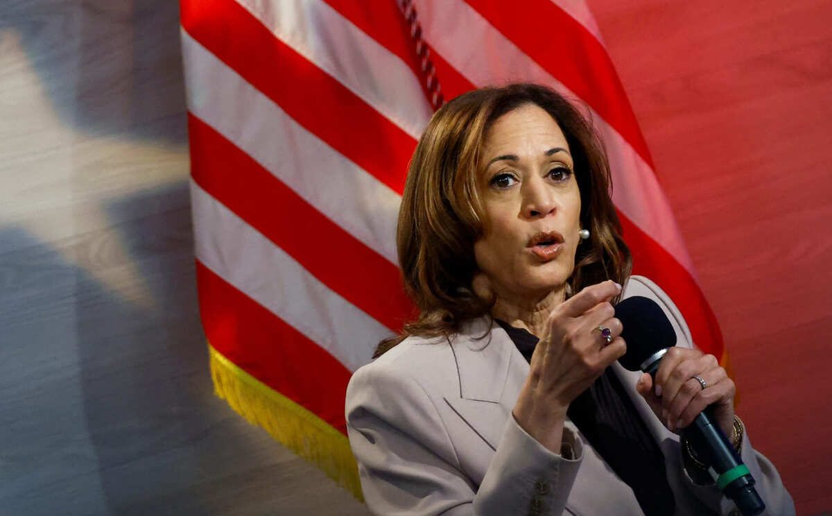 Candidata presidencial demócrata y  vicepresidenta Kamala Harris se dirige a los miembros de NABJ | Foto: Reuters