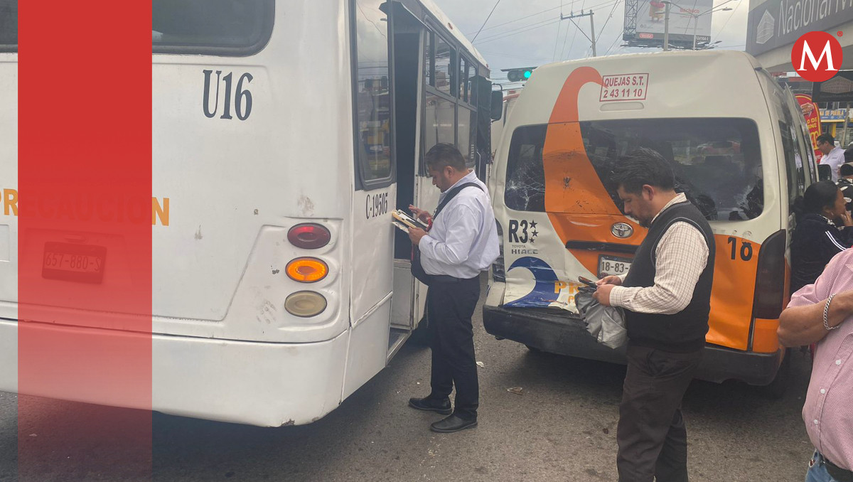 Choques de transporte público deja más de 20 heridos en Puebla | EsImagen