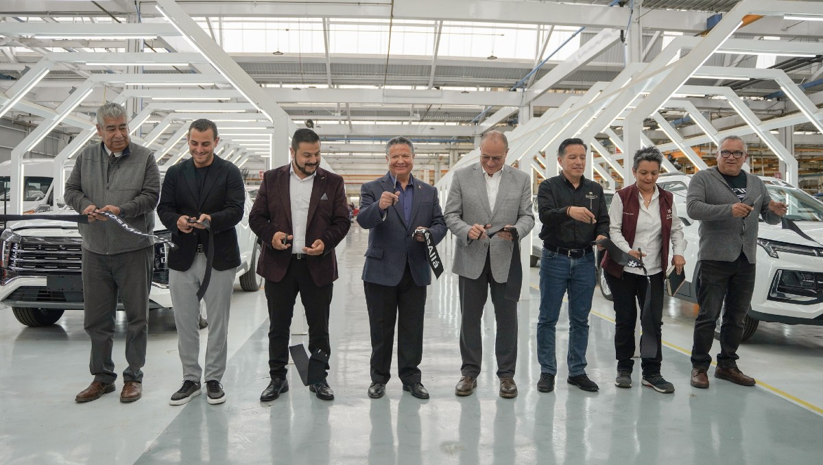 Ensamble de vehículos eléctricos arrancará en noviembre. (Especial)
