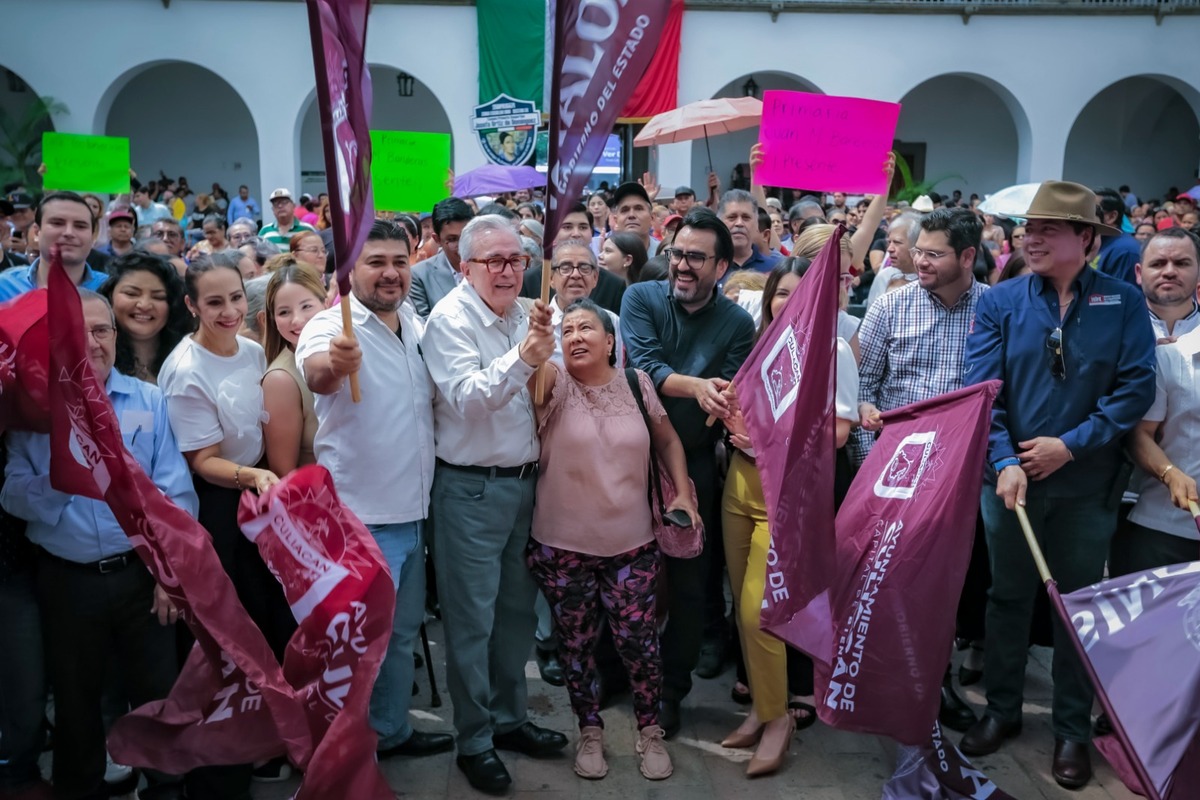 El gobernador de Sinaloa y alcalde de Culiacán inician programa de pavimentación (foto: especial)