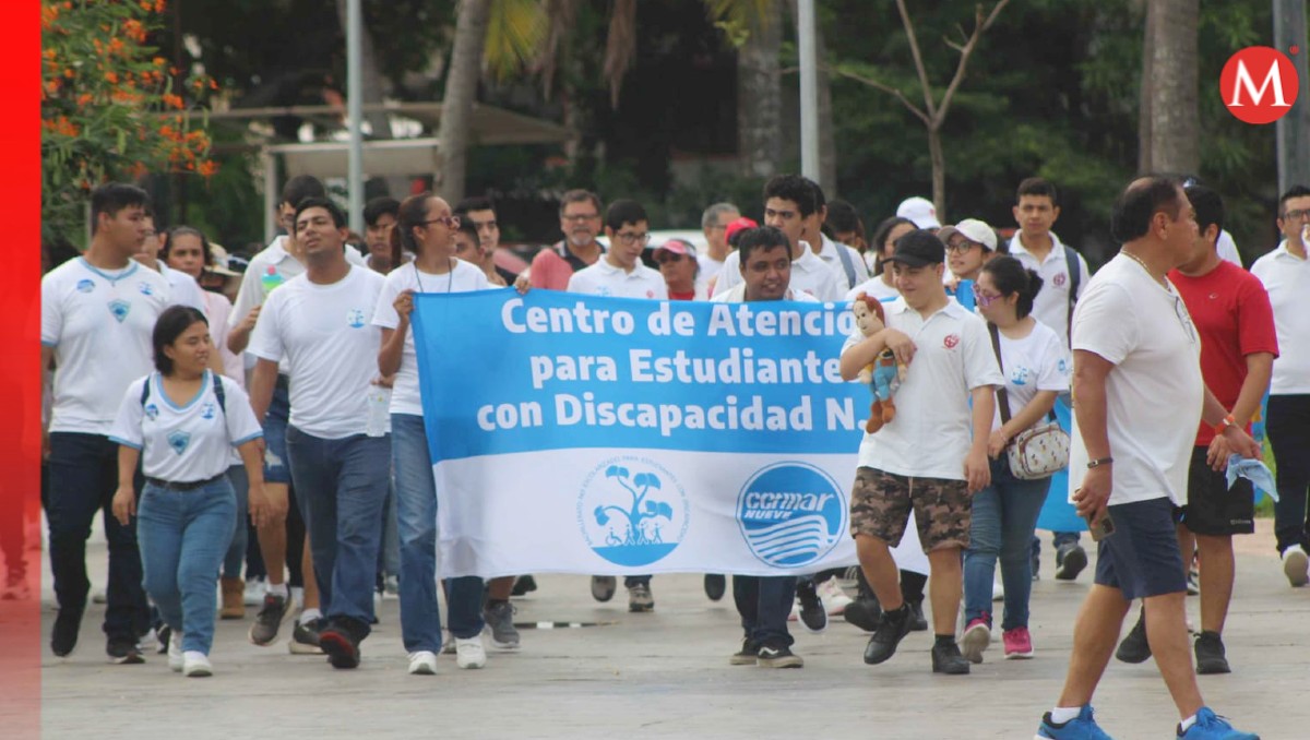 Al evento acudieron estudiantes y padres de familia del Cetmar de Ciudad Madero.  (Sergio Sánchez)