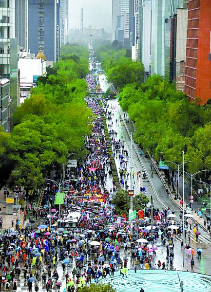 Manifestación vista desde el Hotel Fontan Reforma. J. CARBALLO