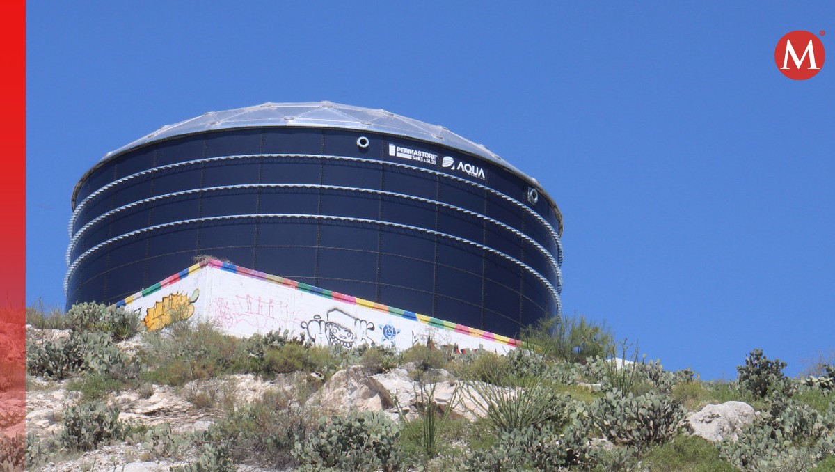 Los tanques que distribuyen Agua Saludable para La Laguna (Rolando Riestra)