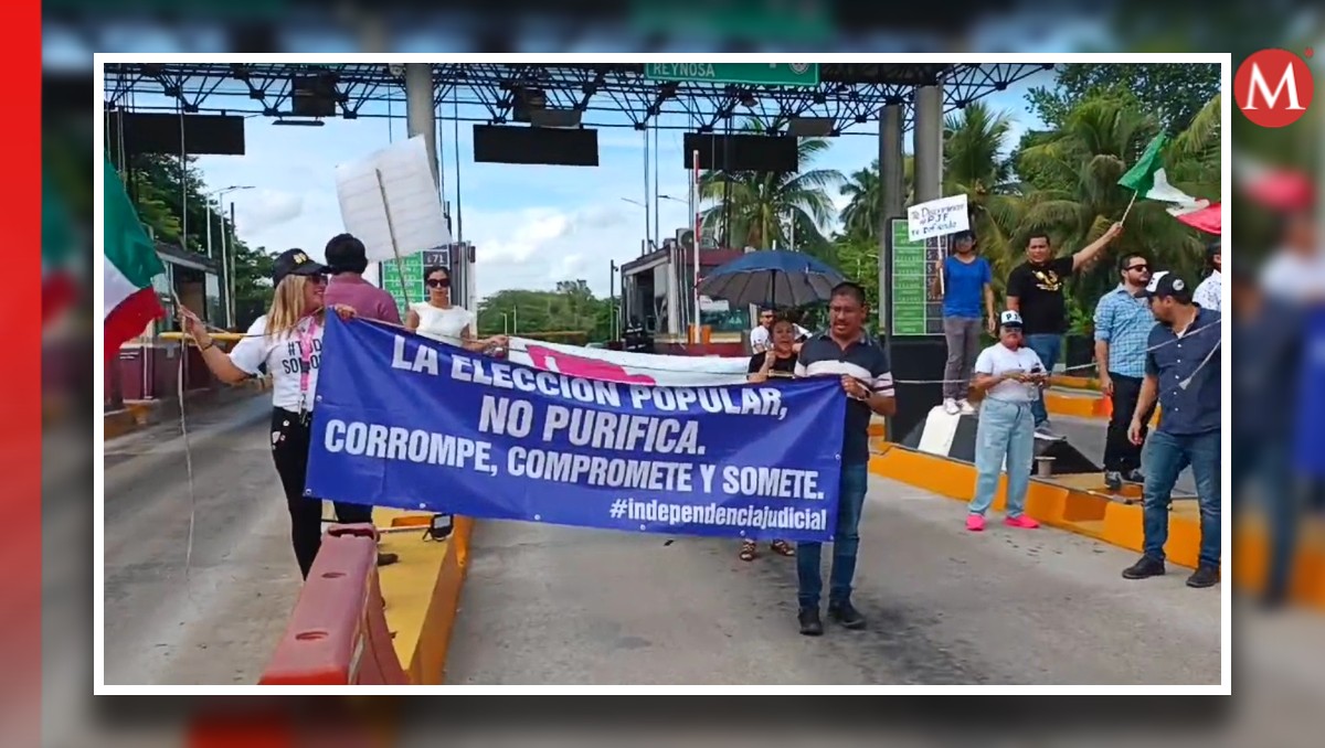 Los trabajadores se colocaron con pancartas expresaron su inconformidad. (Reynaldo Gutiérrez)