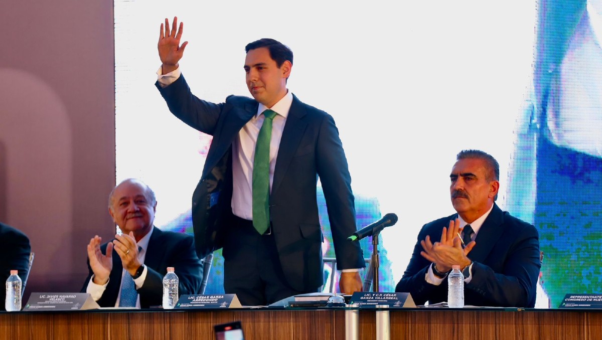 El alcalde de Apodaca ofreció al gobernador Samuel García construir acuerdos. Foto: Roberto Alanís