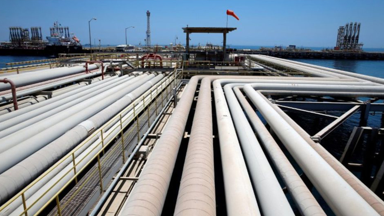 Precios del petróleo se mantienen estables a pesar del conflicto en Medio Oriente