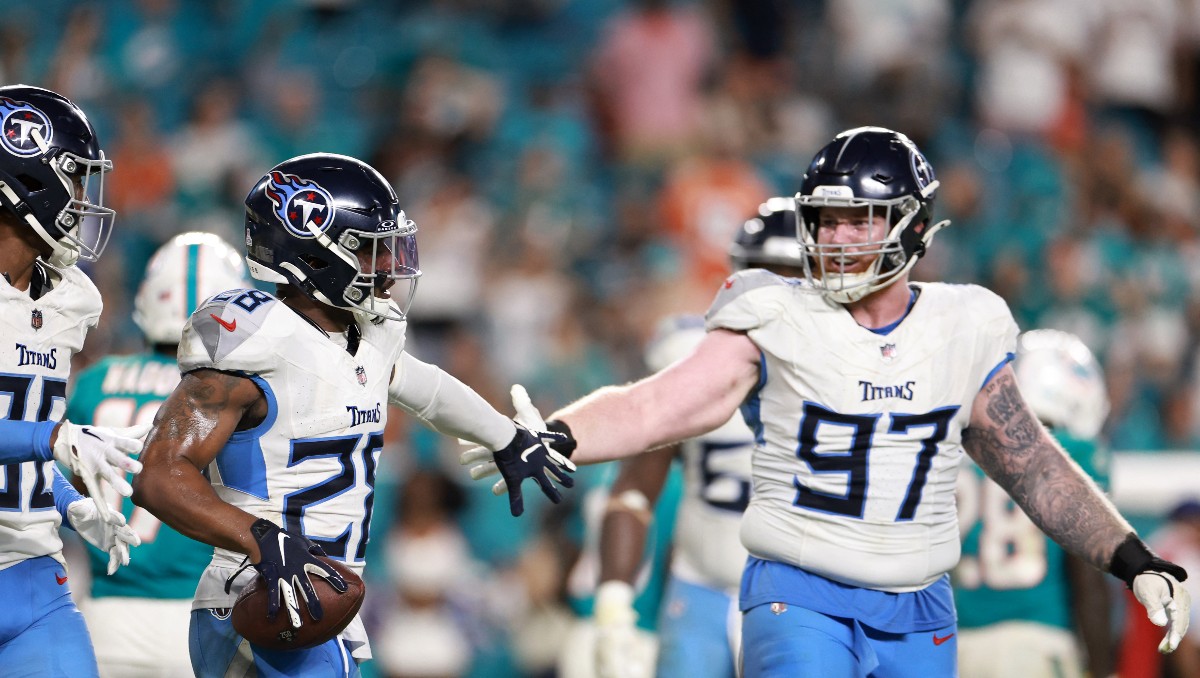 Titans consigue su primera victoria de la temporada de la NFL tras derrotara Dolphins (AFP)