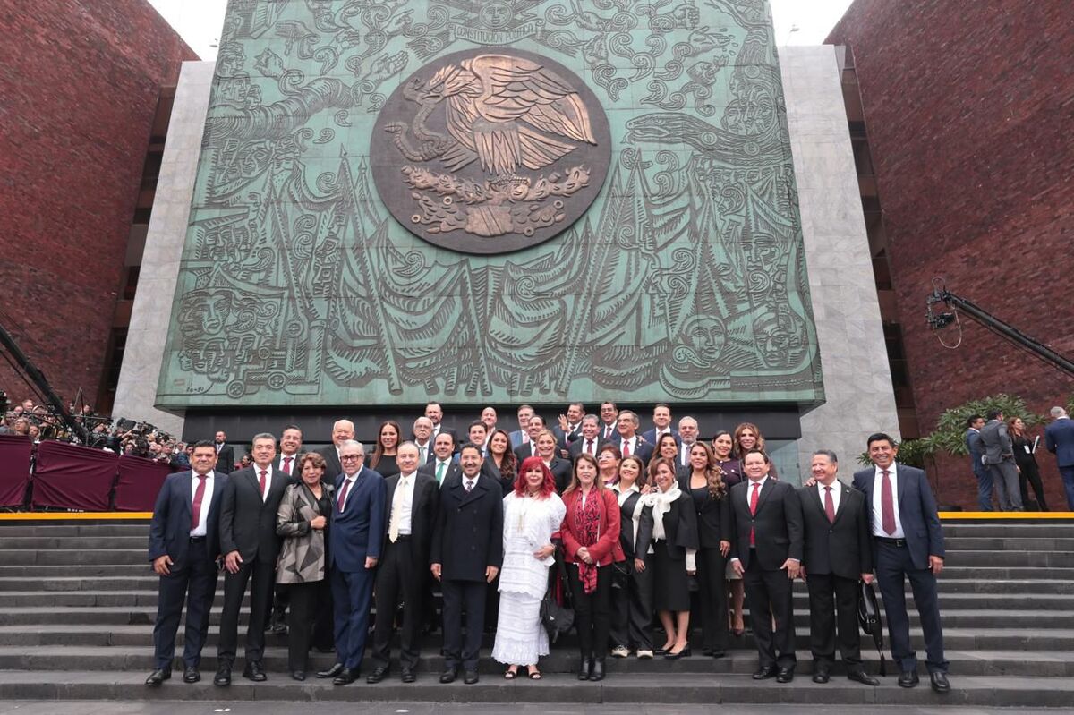 Alfonso Durazo felicita a la presidenta Sheinbaum en toma de posesión (foto: especial)