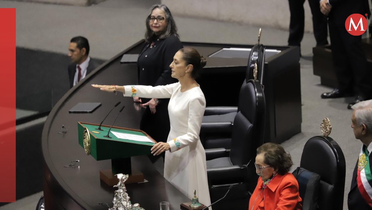 Claudia Sheinbaum recibió la banda presidencial de Ifigenia Martínez. | Ariel Ojeda