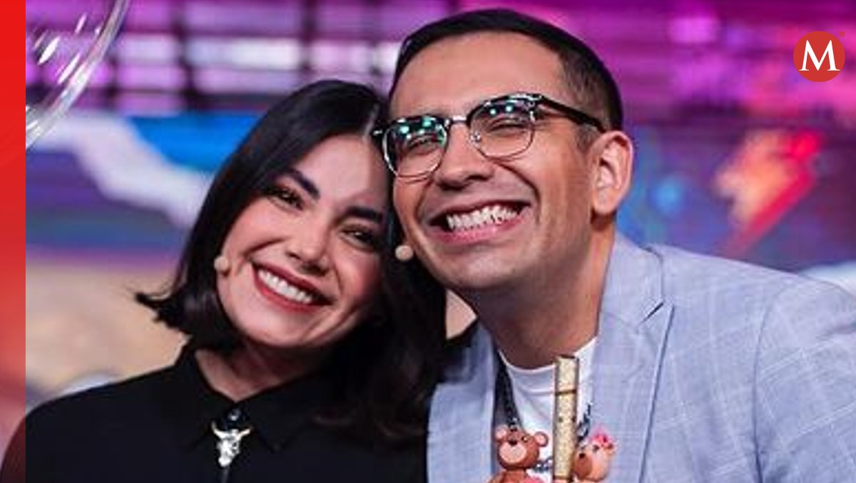 El conductor y su esposa dieron a conocer la noticia en redes / Especial