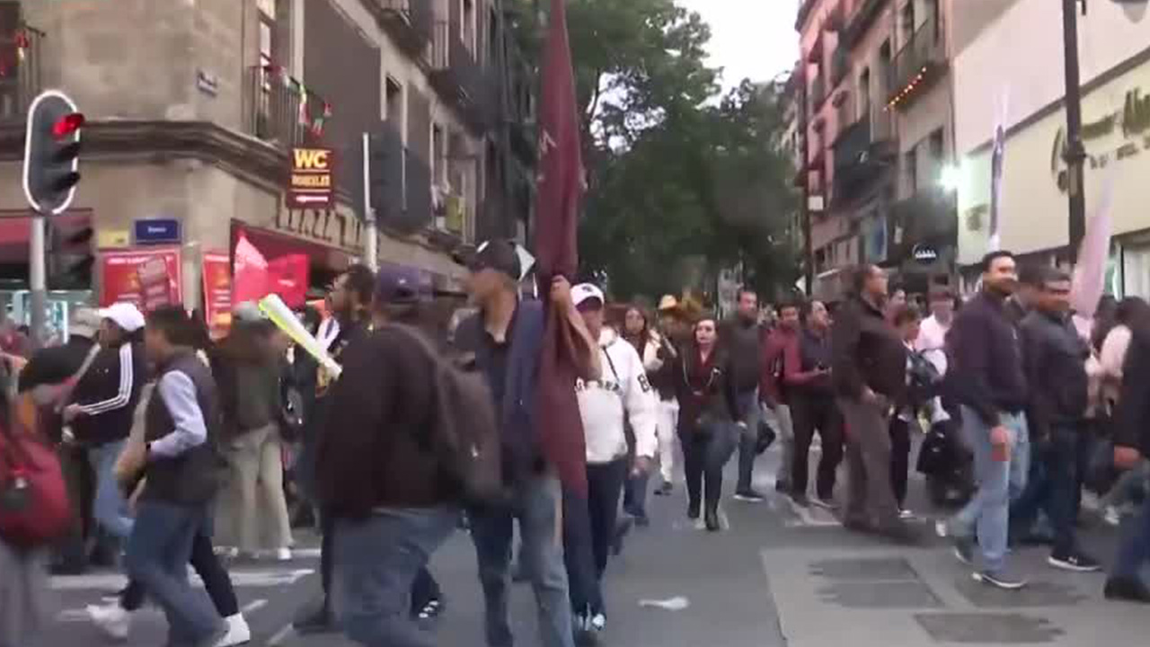 Simpatizantes comienzan a retirarse tras finalizar el mensaje de Claudia Sheinbaum en el Zócalo