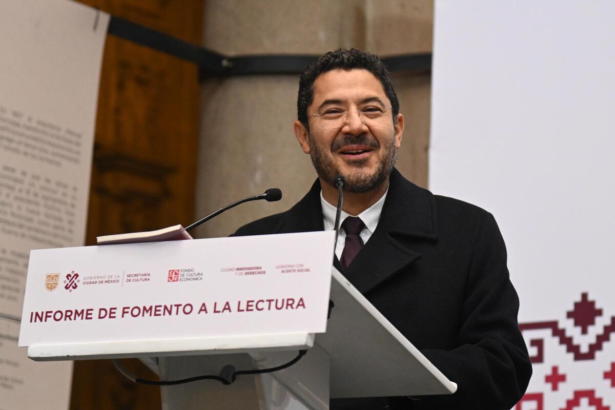 Batres recomendó fomentar el ejercicio de la lectura. (Foto: especial)