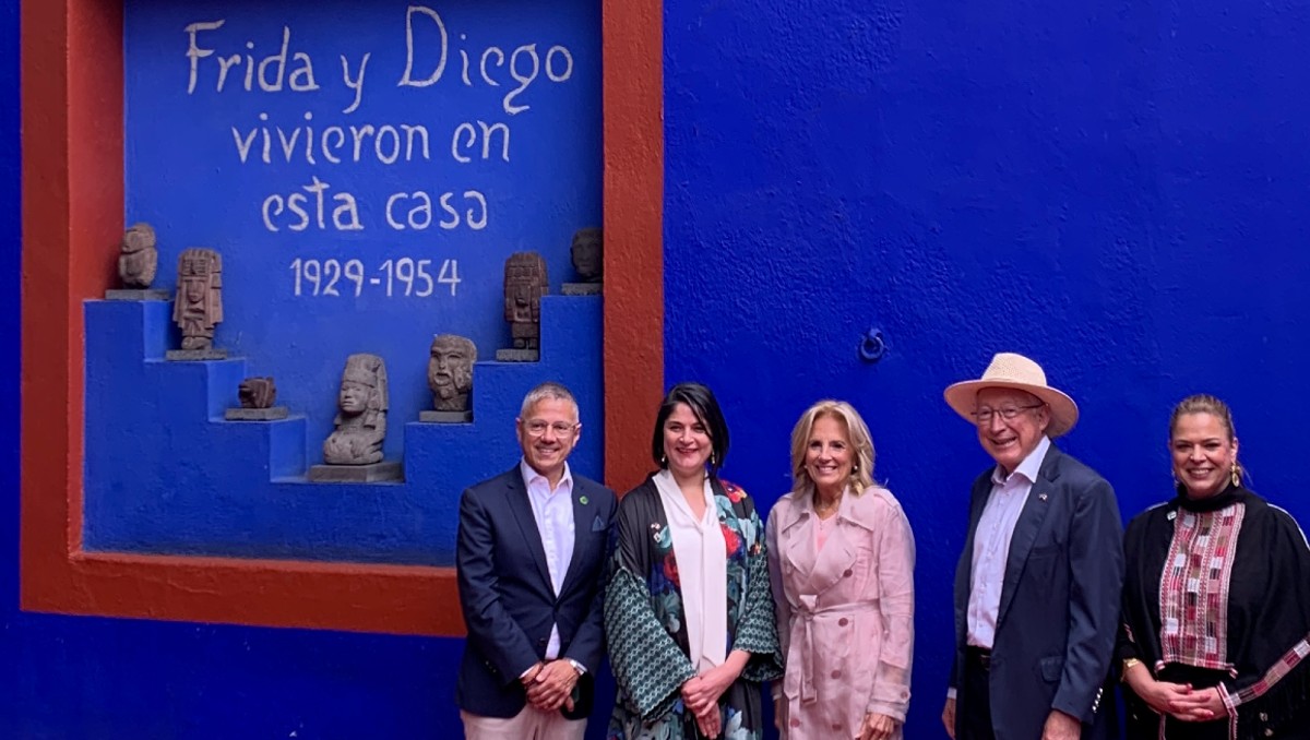 La primera dama de Estados Unidos, Jill Biden, recorre el Museo Frida Kahlo en Coyoacán | Cortesía