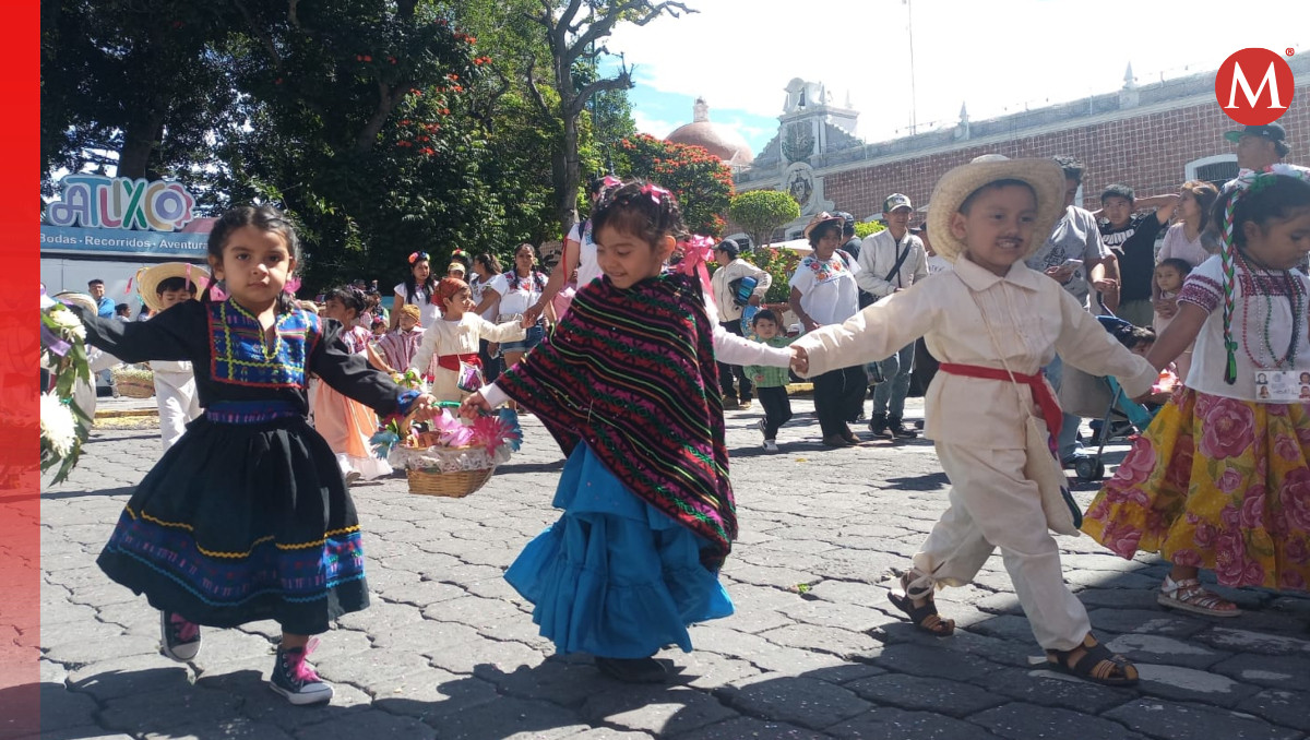 Danzas y rituales en Desfile Infantil Atlixcáyotl, Puebla | Leslie Mora