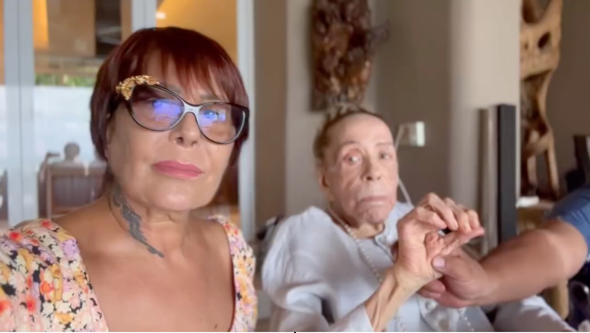 Critican a Alejandra Guzmán por exponer a Silvia Pinal  | ESPECIAL