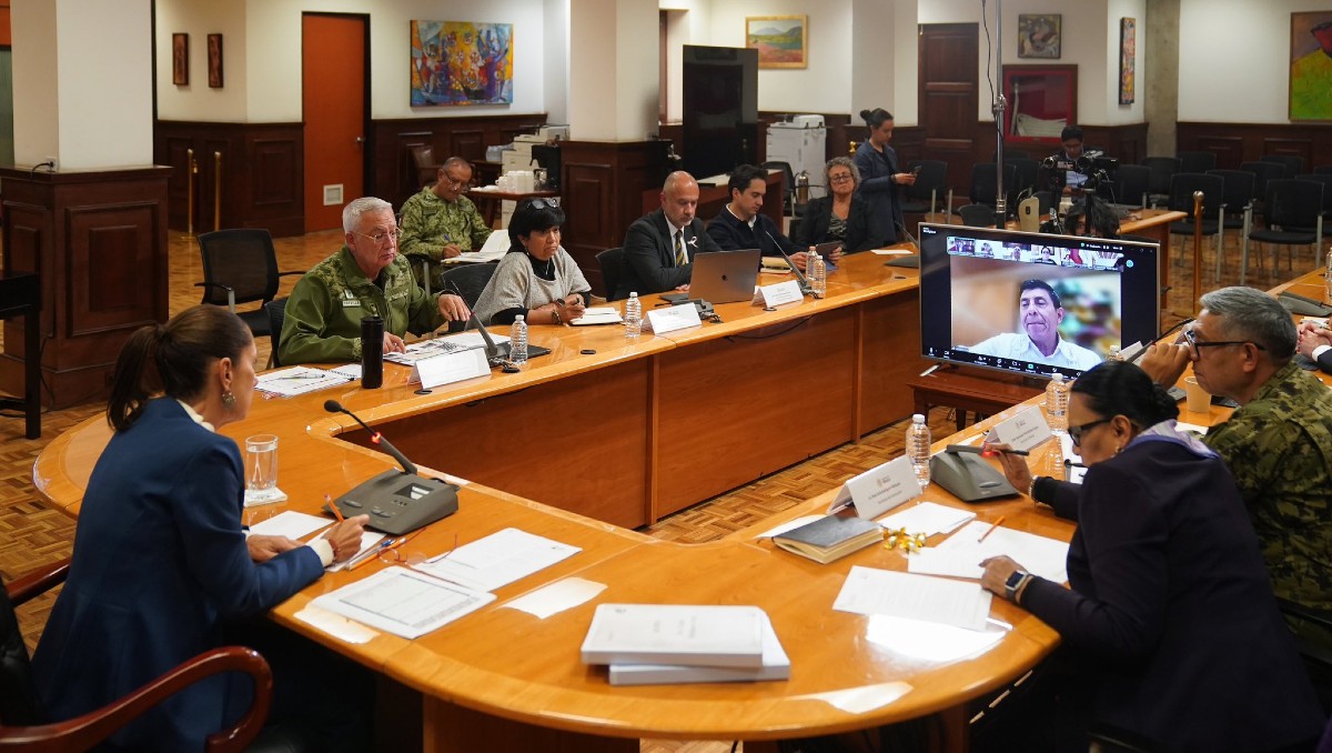 La presidenta Claudia Sheinbaum tuvo reuniones para evaluar daños en Guerrero y Oaxaca. | X