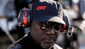 Michael Jordan, co propietario de 23XI, ha denunciado a NASCAR por supuestas prácticas monopólicas para enriquecerse a costa de los equipos