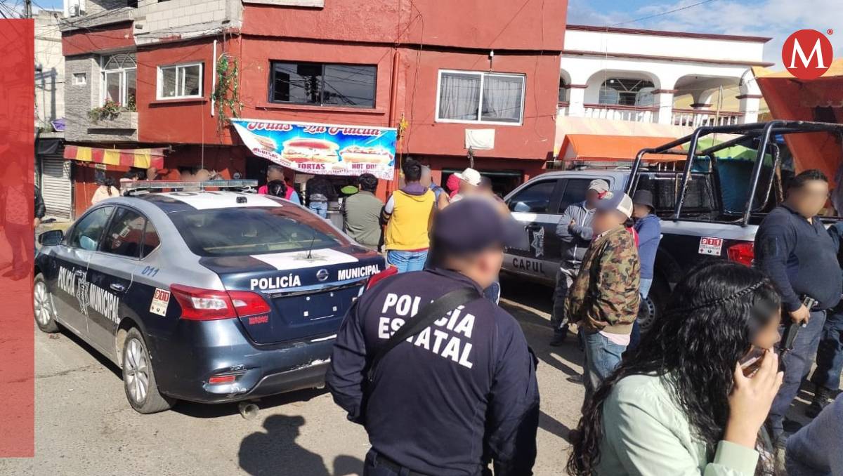 Rescatan a dos adolescentes de 17 años a punto de ser linchados en Capulhuac tras intentar asaltar un negocio.
