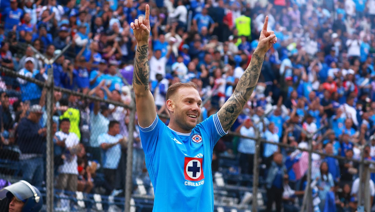 Cruz Azul golea a Necaxa y tiene posibilidades de romper récord de puntos (Imago7)