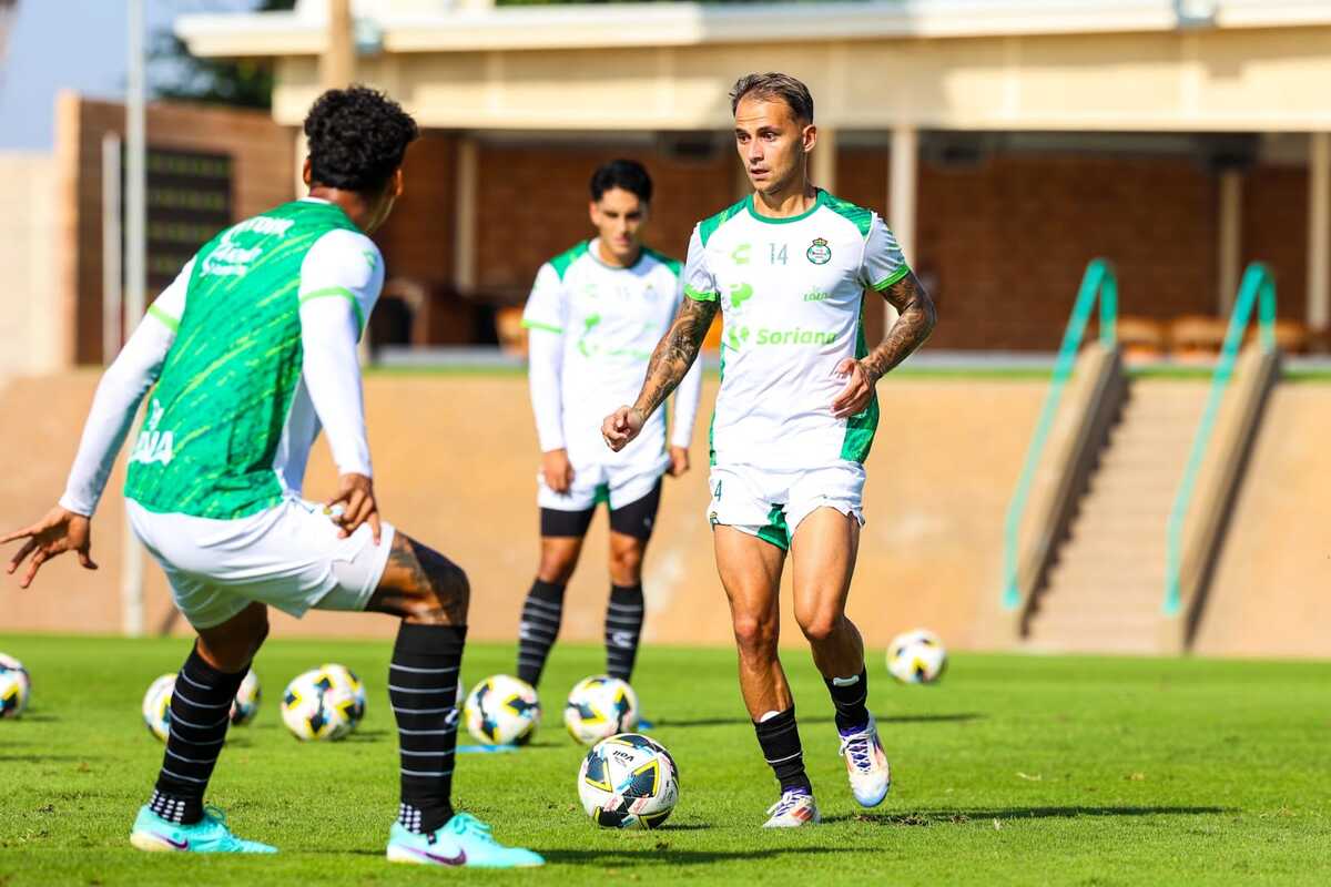 Santos Laguna entrenando. | Especial